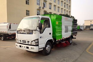 貴陽市天錦大型掃路車廠家直銷與散裝飼料車 高效清潔與智慧運輸的完美結合